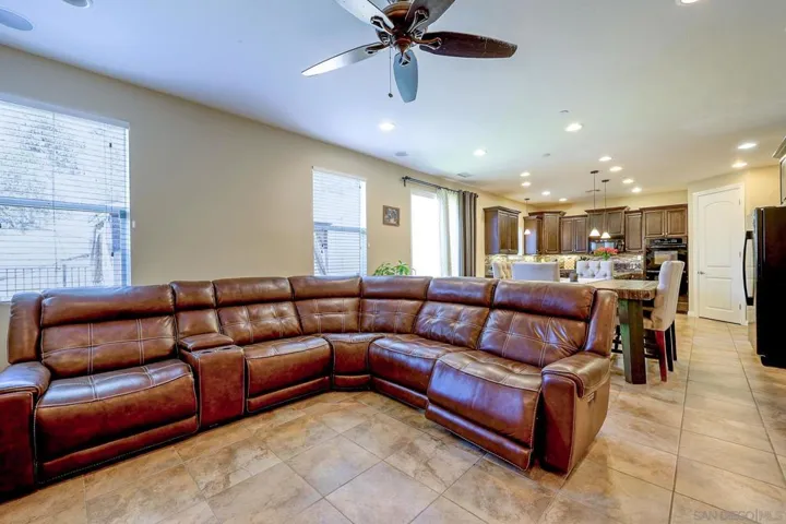 3436 Laurashawn Ln, Escondido, California 92026
