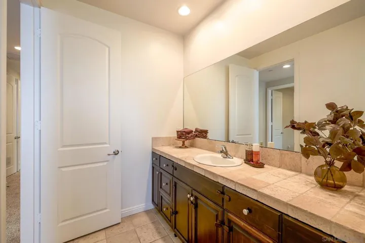 3436 Laurashawn Ln, Escondido, California 92026