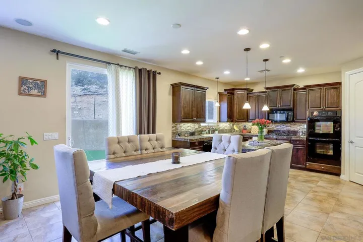 3436 Laurashawn Ln, Escondido, California 92026