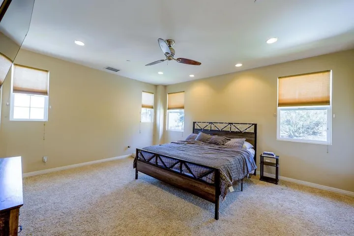 3436 Laurashawn Ln, Escondido, California 92026