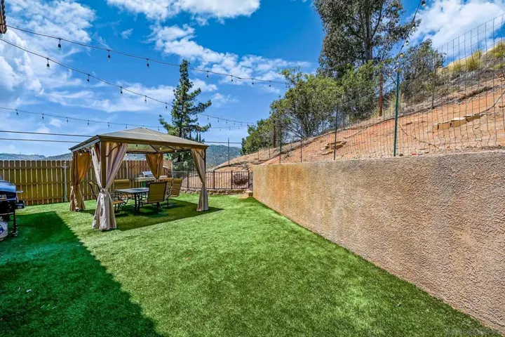 3436 Laurashawn Ln, Escondido, California 92026