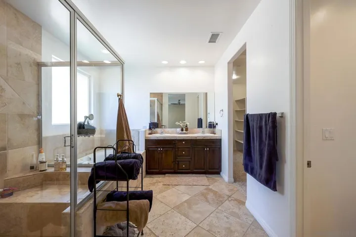 3436 Laurashawn Ln, Escondido, California 92026