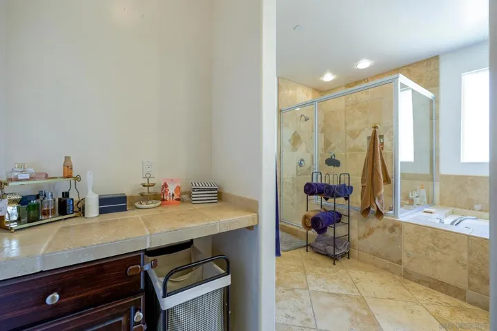 3436 Laurashawn Ln, Escondido, California 92026