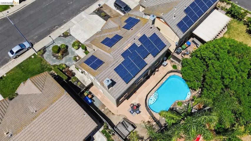 Home with Pool and Solar
