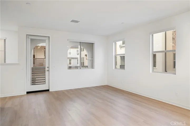 Kitchen and Living​​‌​​​​‌​​‌‌​​‌​​​‌‌​​​‌​​‌‌​​‌‌​​‌‌​​​​ Room