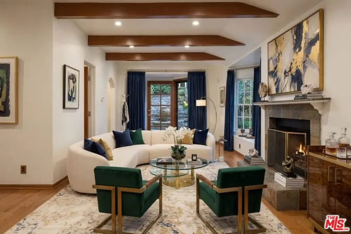 1418 Lindacrest Drive, Beverly Hills, California 90210