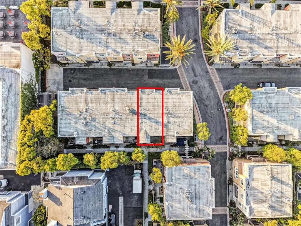 Easy Access from the Gated Entrance to the Unit