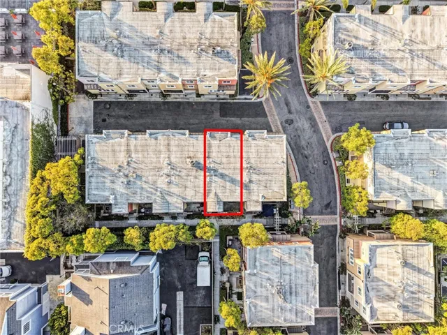 Easy Access from the Gated Entrance to the Unit