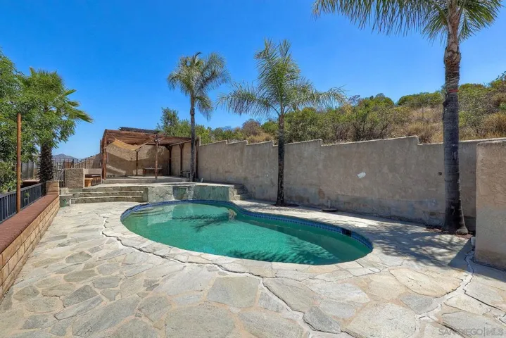 9430 Palomino Ridge, Lakeside, California 92040
