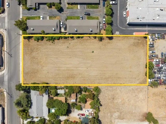 Property Lines 1 - Yellow-Cover Main Pho