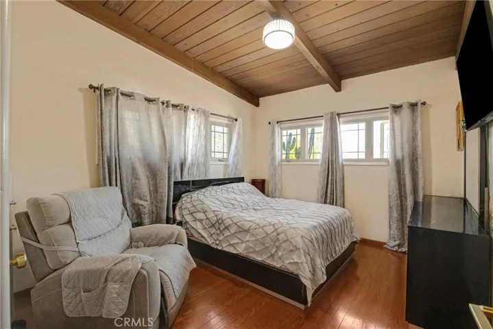 10768 Wheatland, Shadow Hills, California 91040
