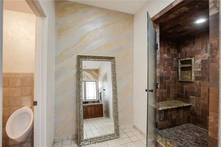 10768 Wheatland, Shadow Hills, California 91040
