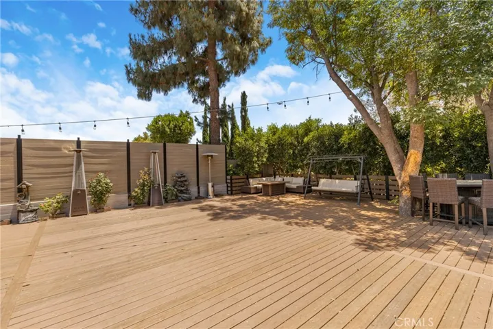 10768 Wheatland, Shadow Hills, California 91040