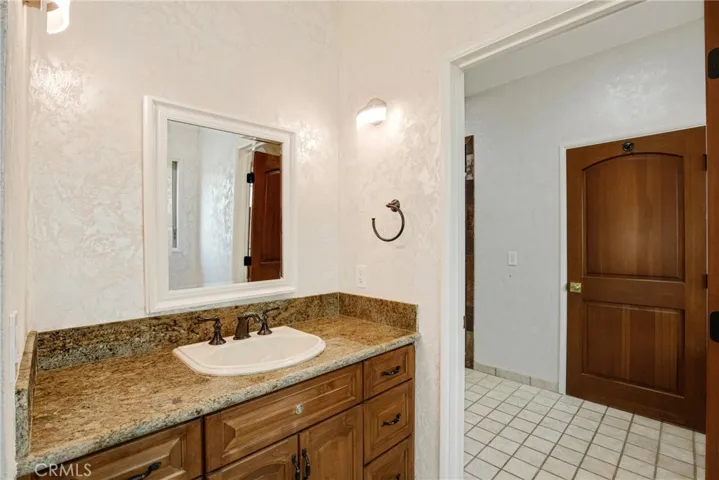 10768 Wheatland, Shadow Hills, California 91040