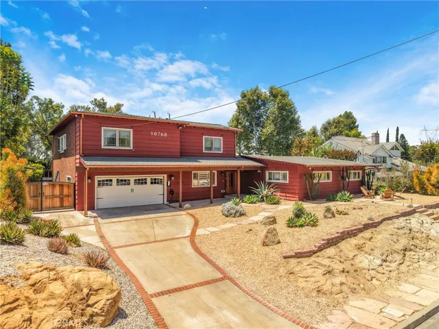 10768 Wheatland, Shadow Hills, California 91040