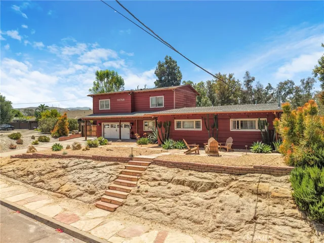 10768 Wheatland, Shadow Hills, California 91040