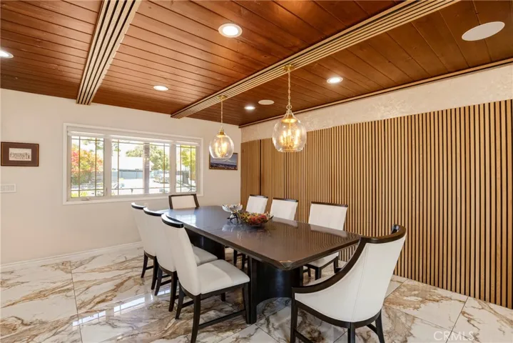 10768 Wheatland, Shadow Hills, California 91040