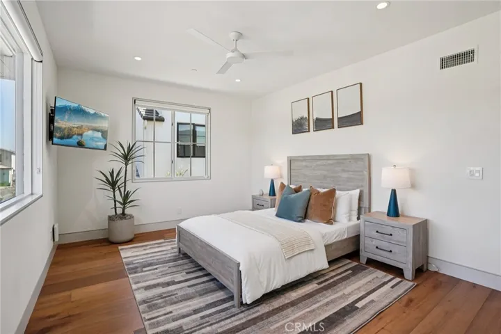 Upstairs bedroom