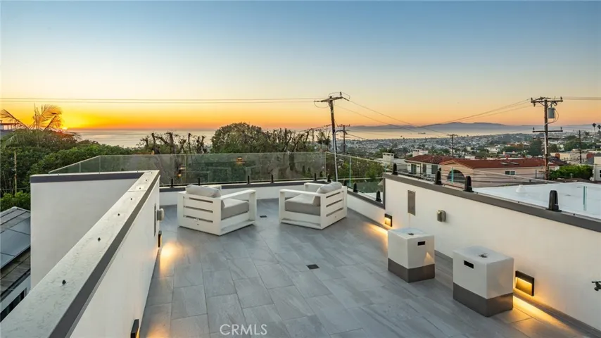 Rooftop deck with ocean views