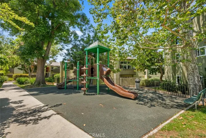 4903 Indian Wood 110, Culver City, California 90230