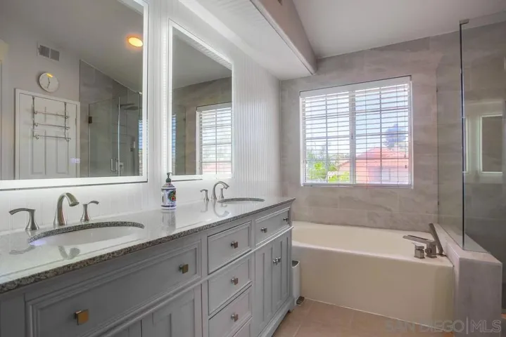 473 Avenida Canora, Oceanside, California 92057