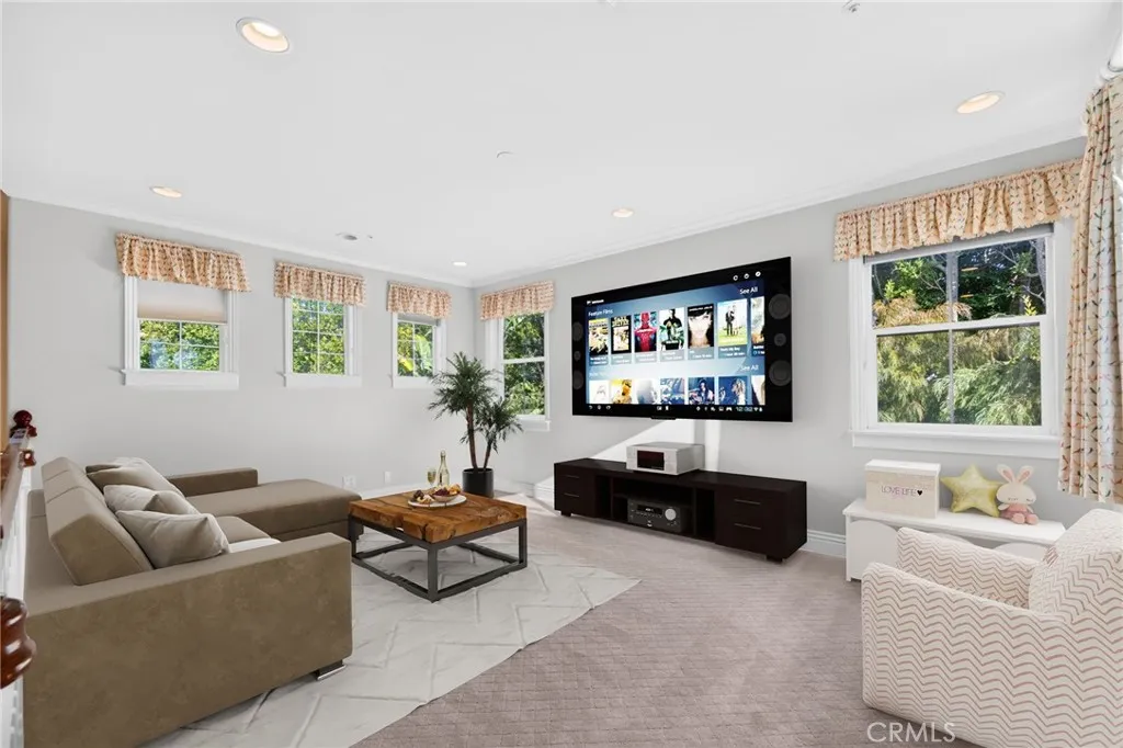 Virtually staged Loft