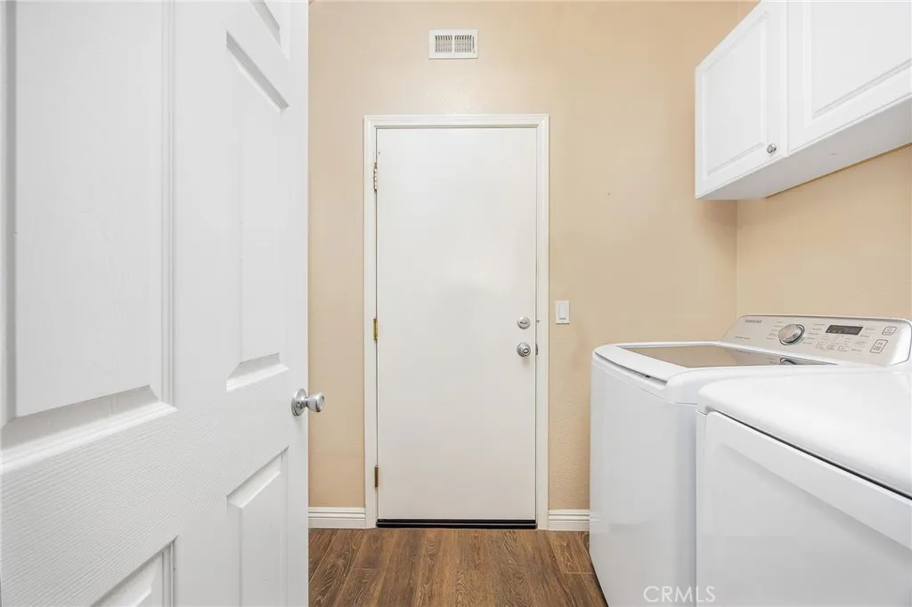 Downstairs Laundry Room