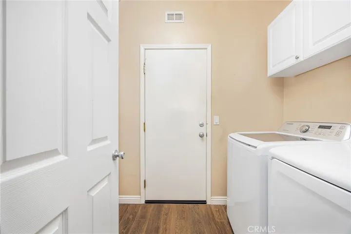 Downstairs Laundry Room