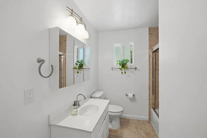 617 Pebble Drive, El Sobrante, California 94803
