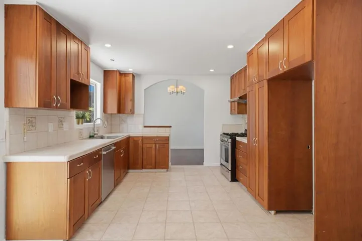 617 Pebble Drive, El Sobrante, California 94803