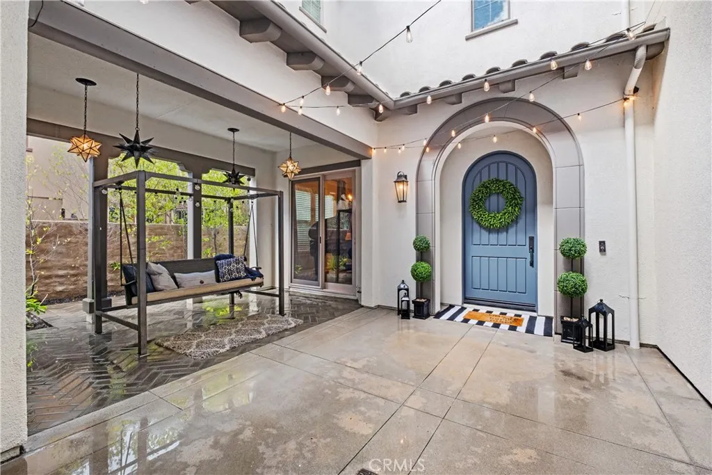 Lovely Entry to Home