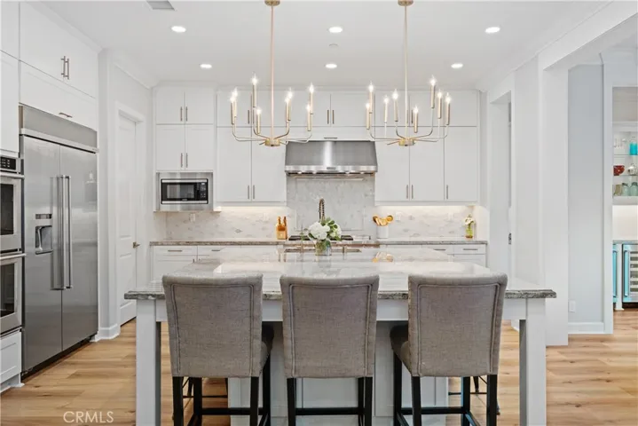 Oversized Kitchen Island