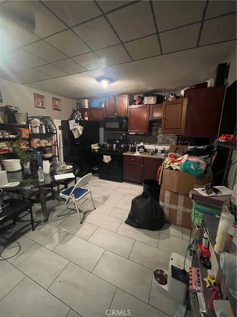 2820 kitchen
