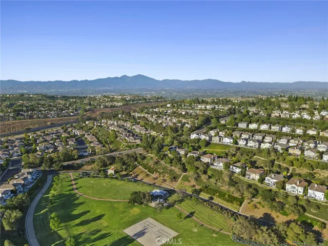 Aliso Viejo has breathtaking views of Saddleback mountains