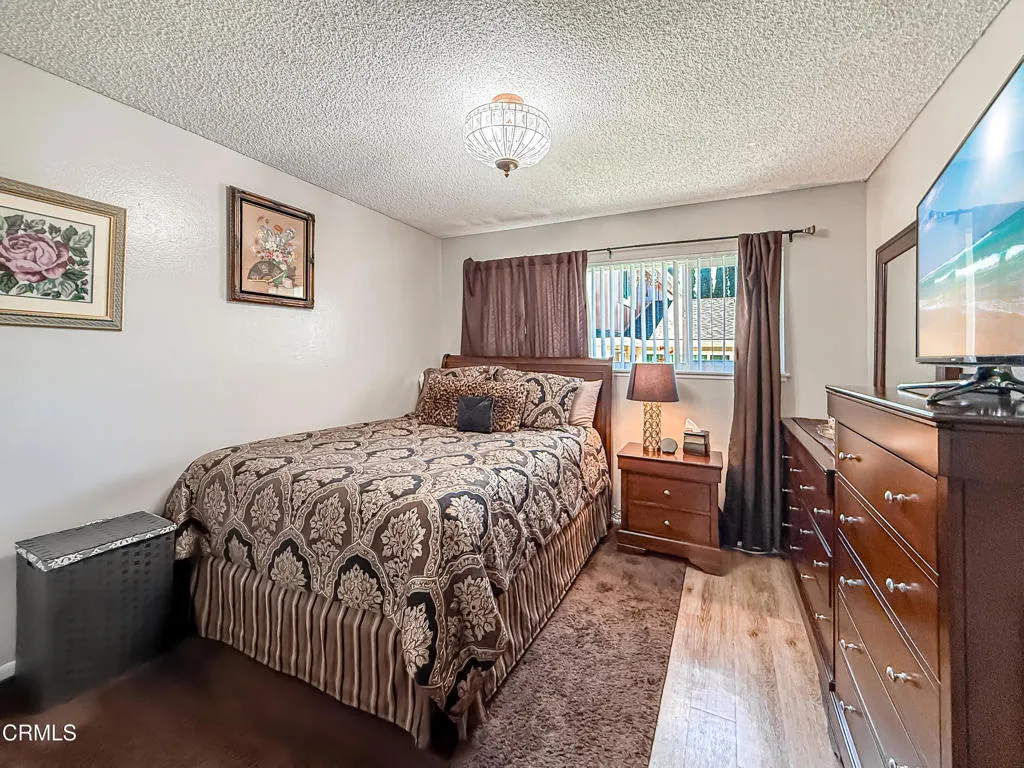 LLeBedroom2-1