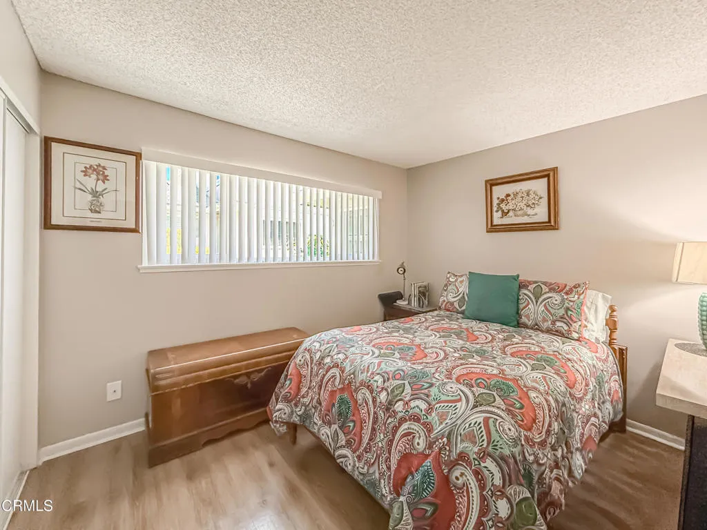 LLcBedroom1-2