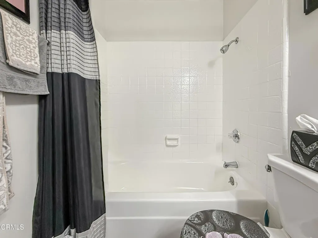 LLdBathroom2