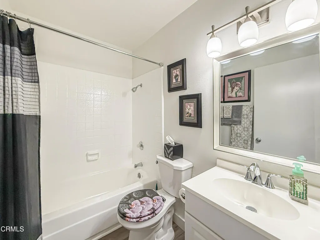 LLdBathroom1