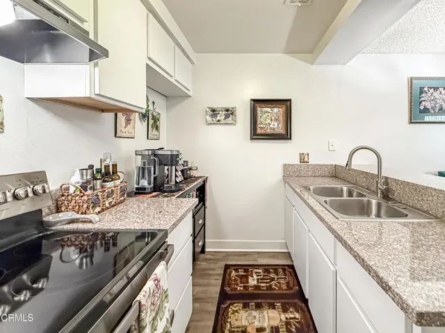 LLbLiving Dining and Kitchen6