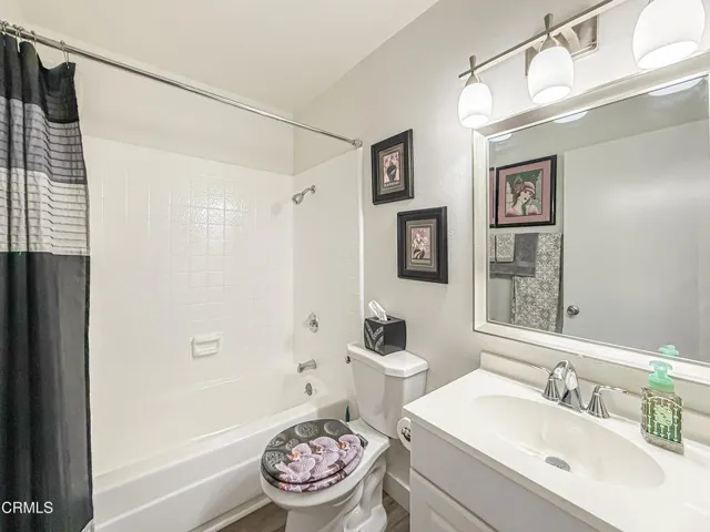 LLdBathroom1