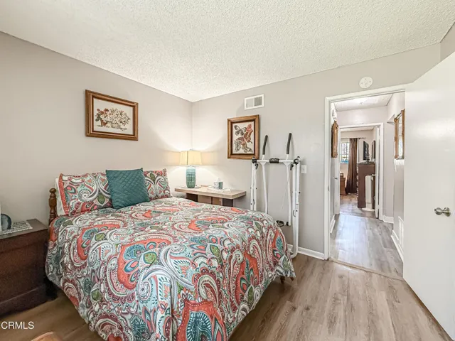 LLcBedroom1-3