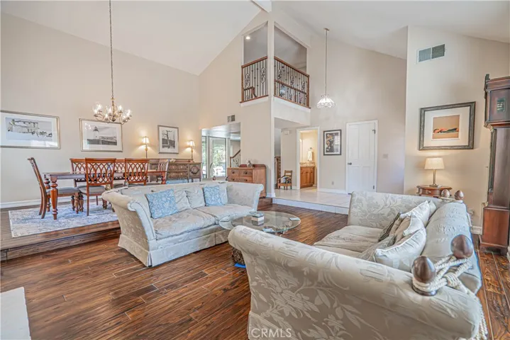 326 Fox Ridge Drive, Thousand Oaks, California 91361