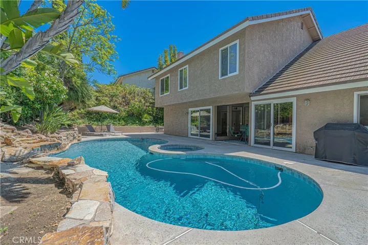 326 Fox Ridge Drive, Thousand Oaks, California 91361