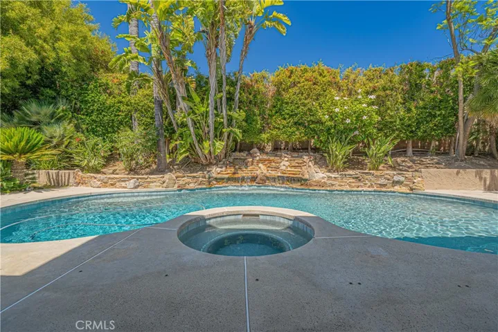 326 Fox Ridge Drive, Thousand Oaks, California 91361