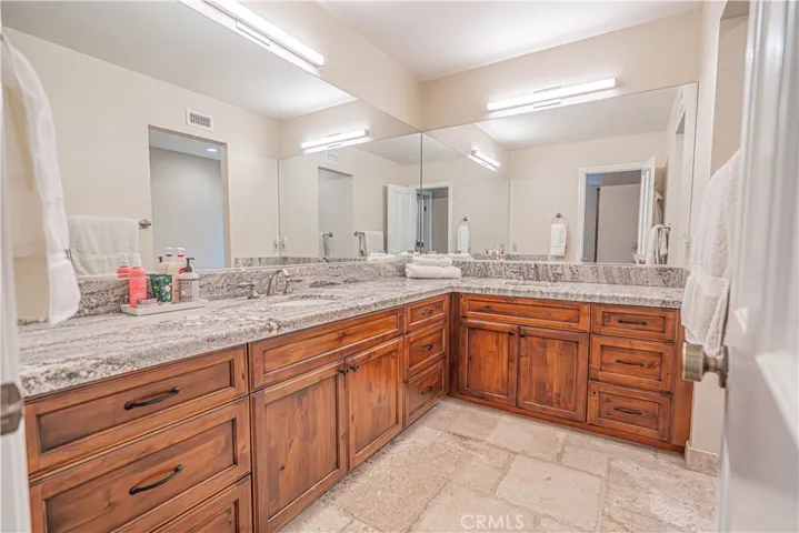 326 Fox Ridge Drive, Thousand Oaks, California 91361