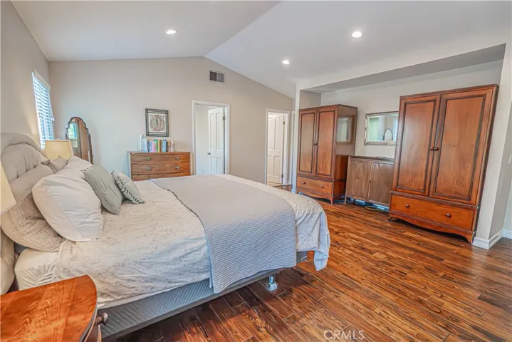 326 Fox Ridge Drive, Thousand Oaks, California 91361