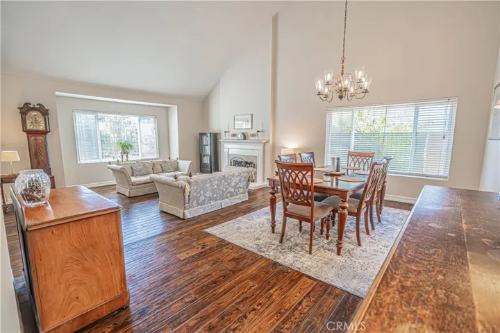 326 Fox Ridge Drive, Thousand Oaks, California 91361