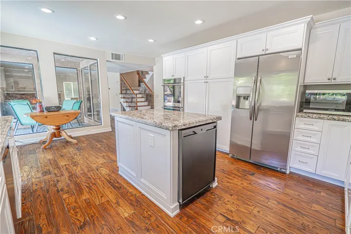 326 Fox Ridge Drive, Thousand Oaks, California 91361