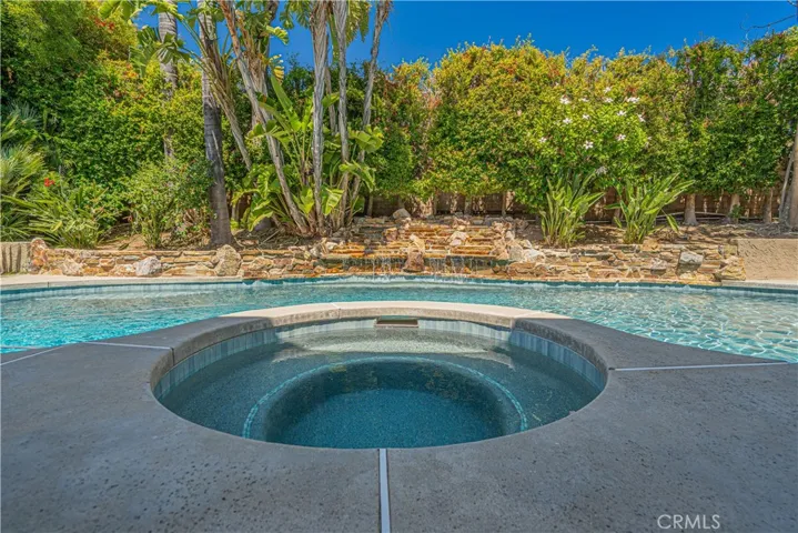 326 Fox Ridge Drive, Thousand Oaks, California 91361