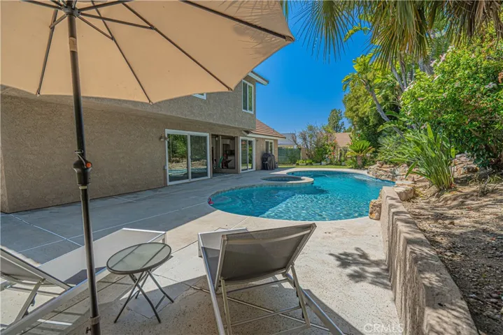 326 Fox Ridge Drive, Thousand Oaks, California 91361